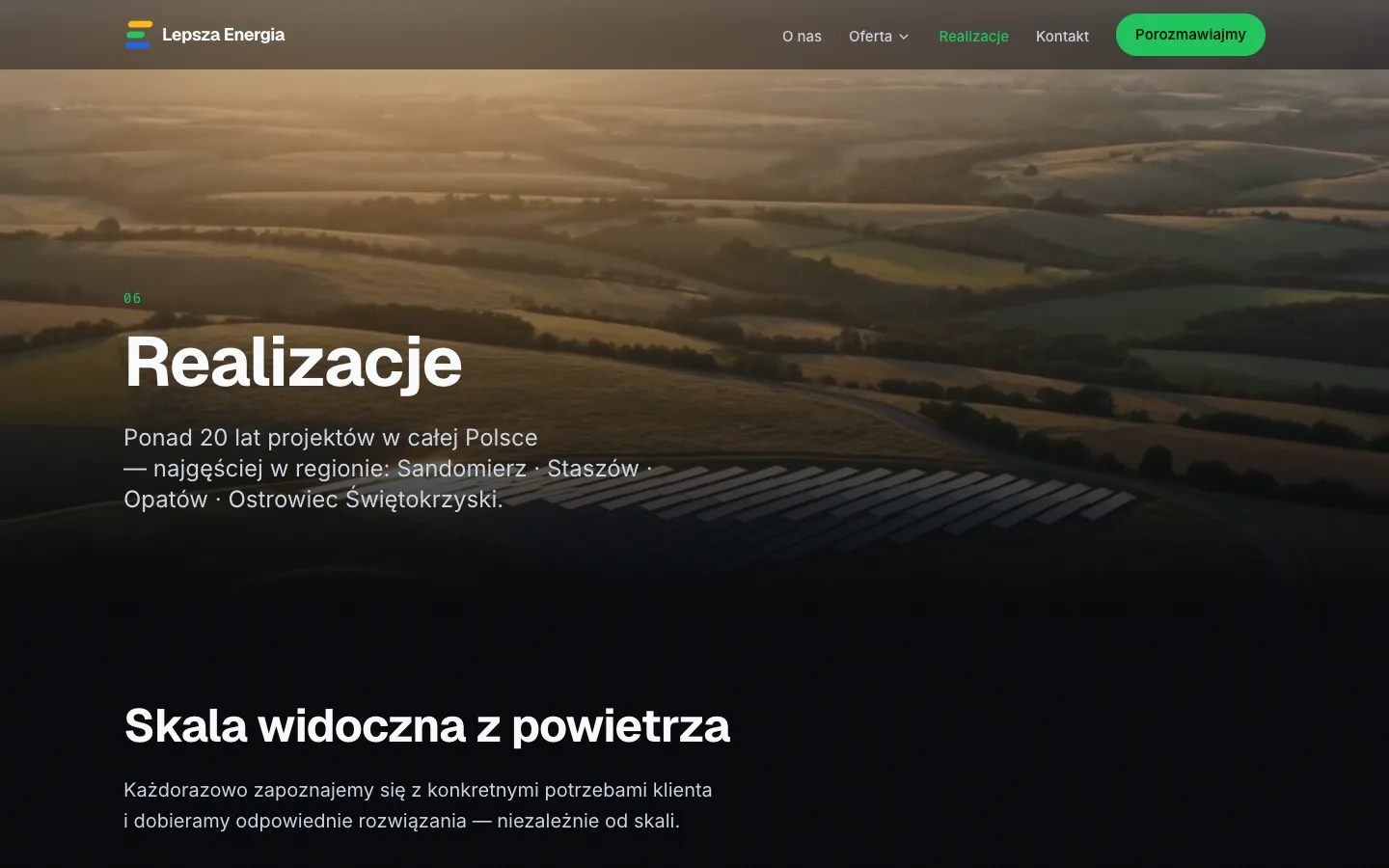 Rozdział Realizacje na lepszaenergia.pl: ujęcie z lotu ptaka nad polami, poniżej portfolio